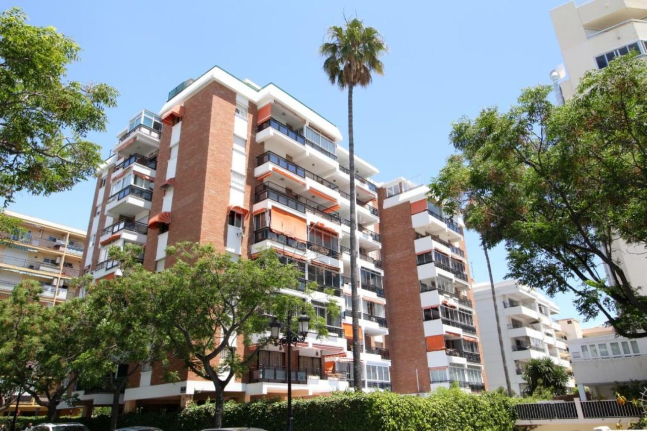 Apartamento Playa Fontanilla Apartment Marbella Ngoại thất bức ảnh